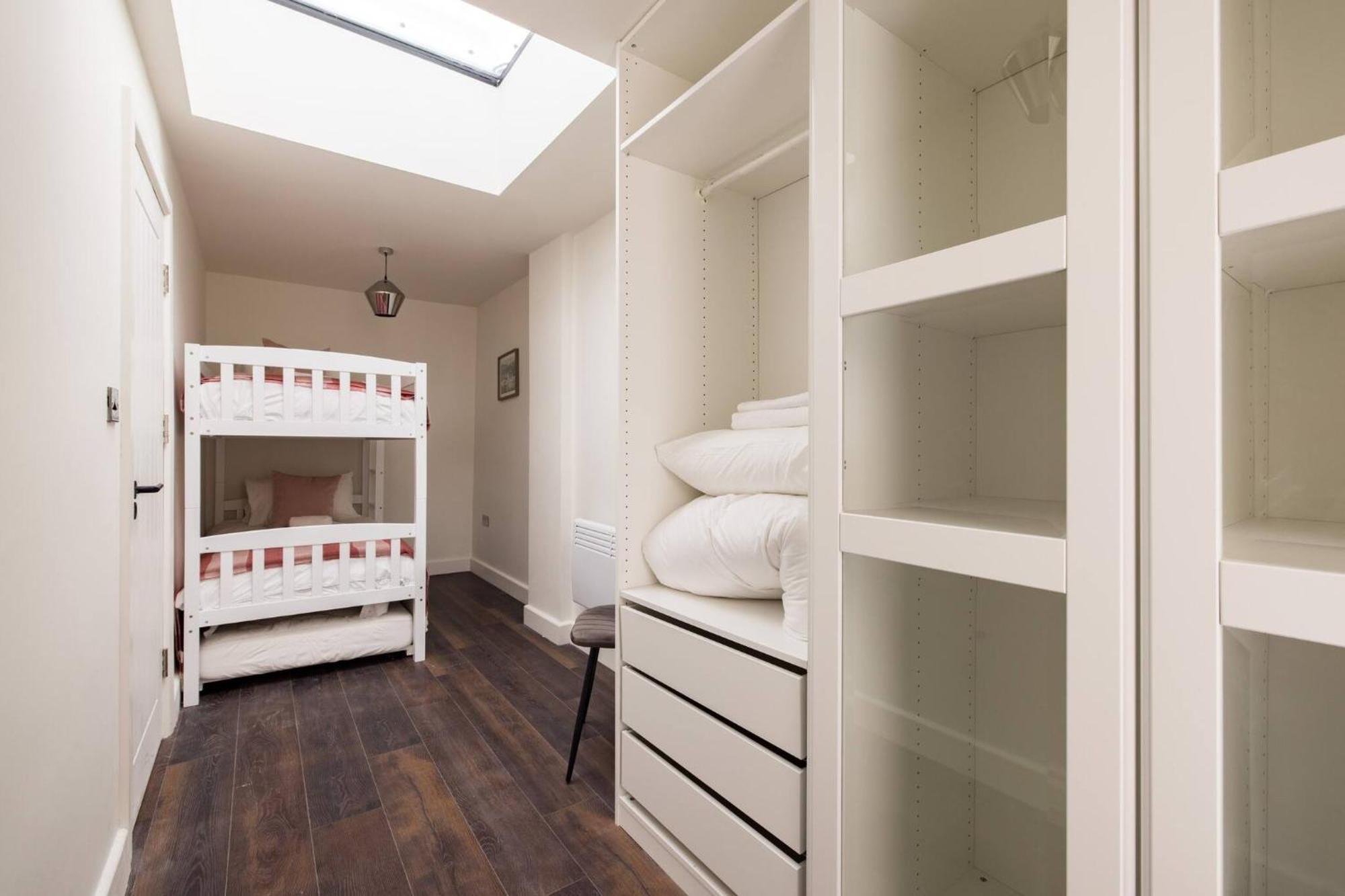 Wild Roses Serviced Apartments - Chelsea Londra Dış mekan fotoğraf