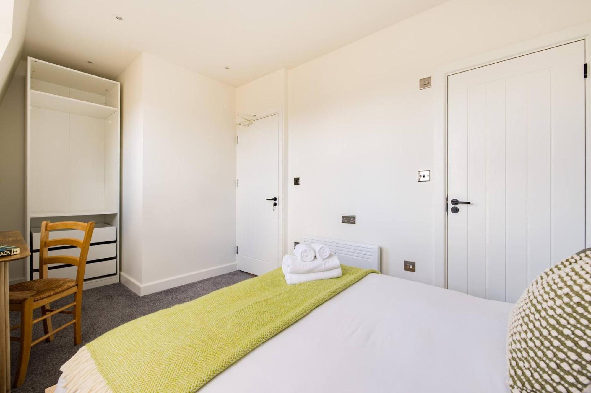 Wild Roses Serviced Apartments - Chelsea Londra Dış mekan fotoğraf