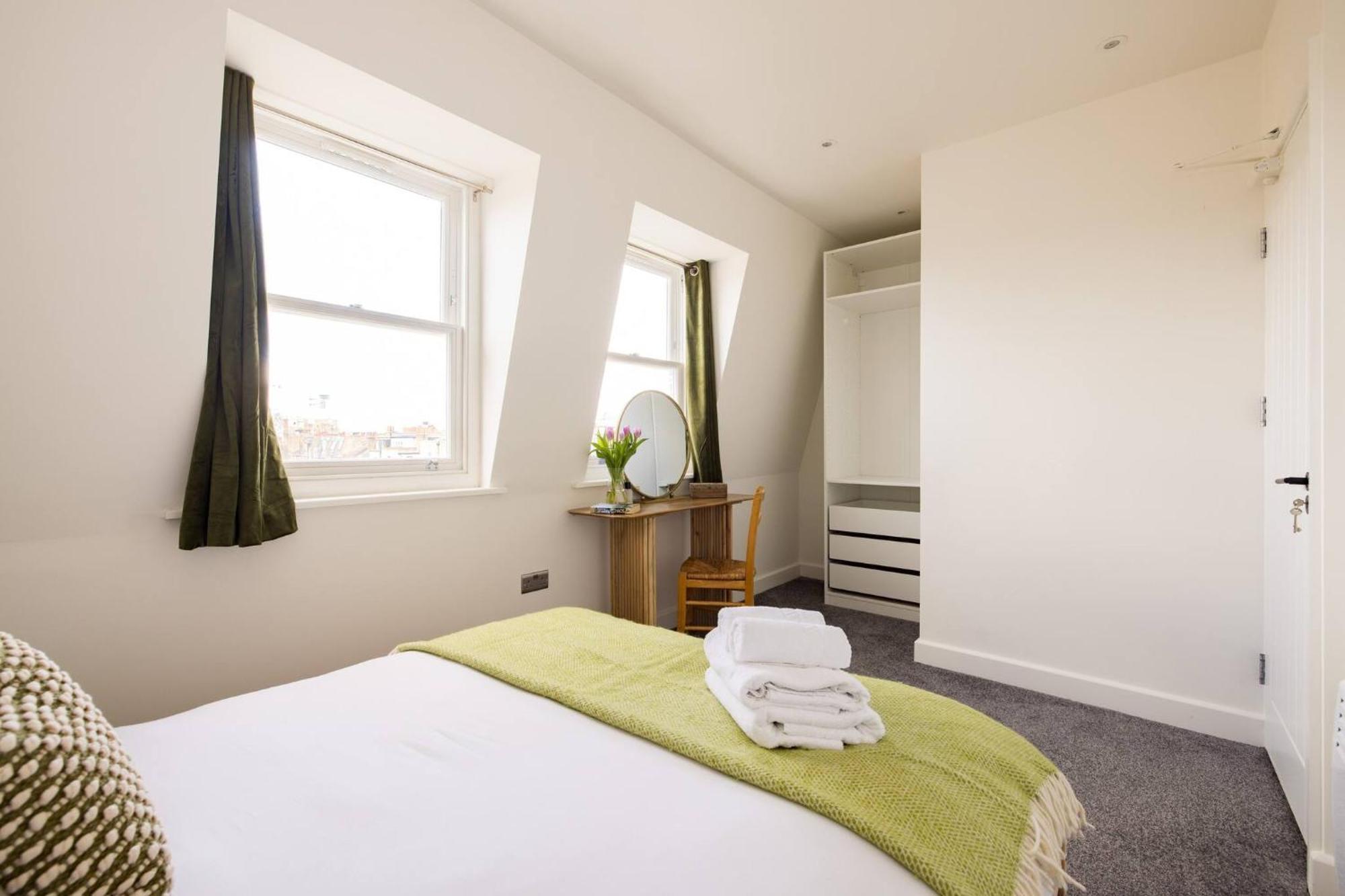 Wild Roses Serviced Apartments - Chelsea Londra Dış mekan fotoğraf
