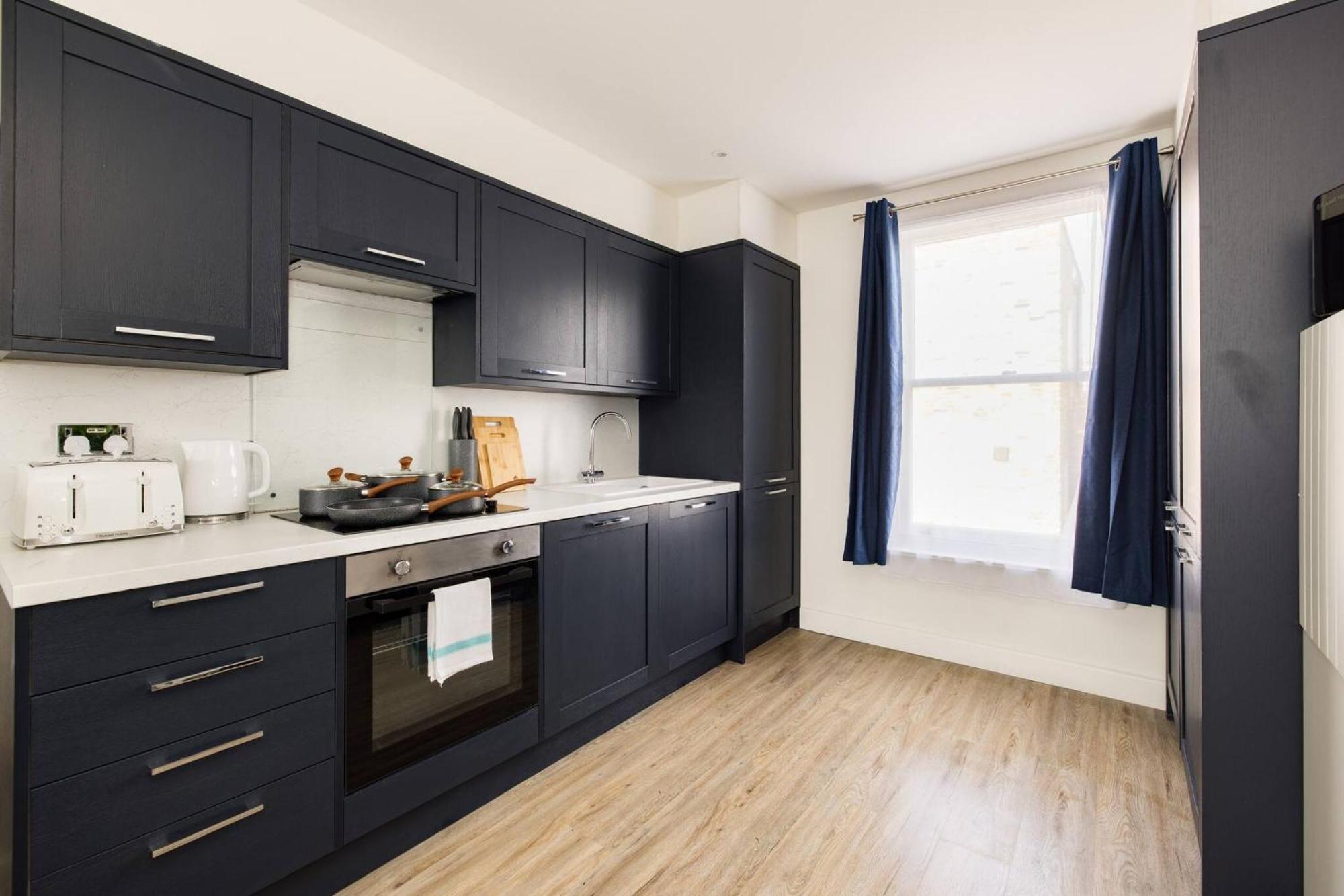 Wild Roses Serviced Apartments - Chelsea Londra Dış mekan fotoğraf