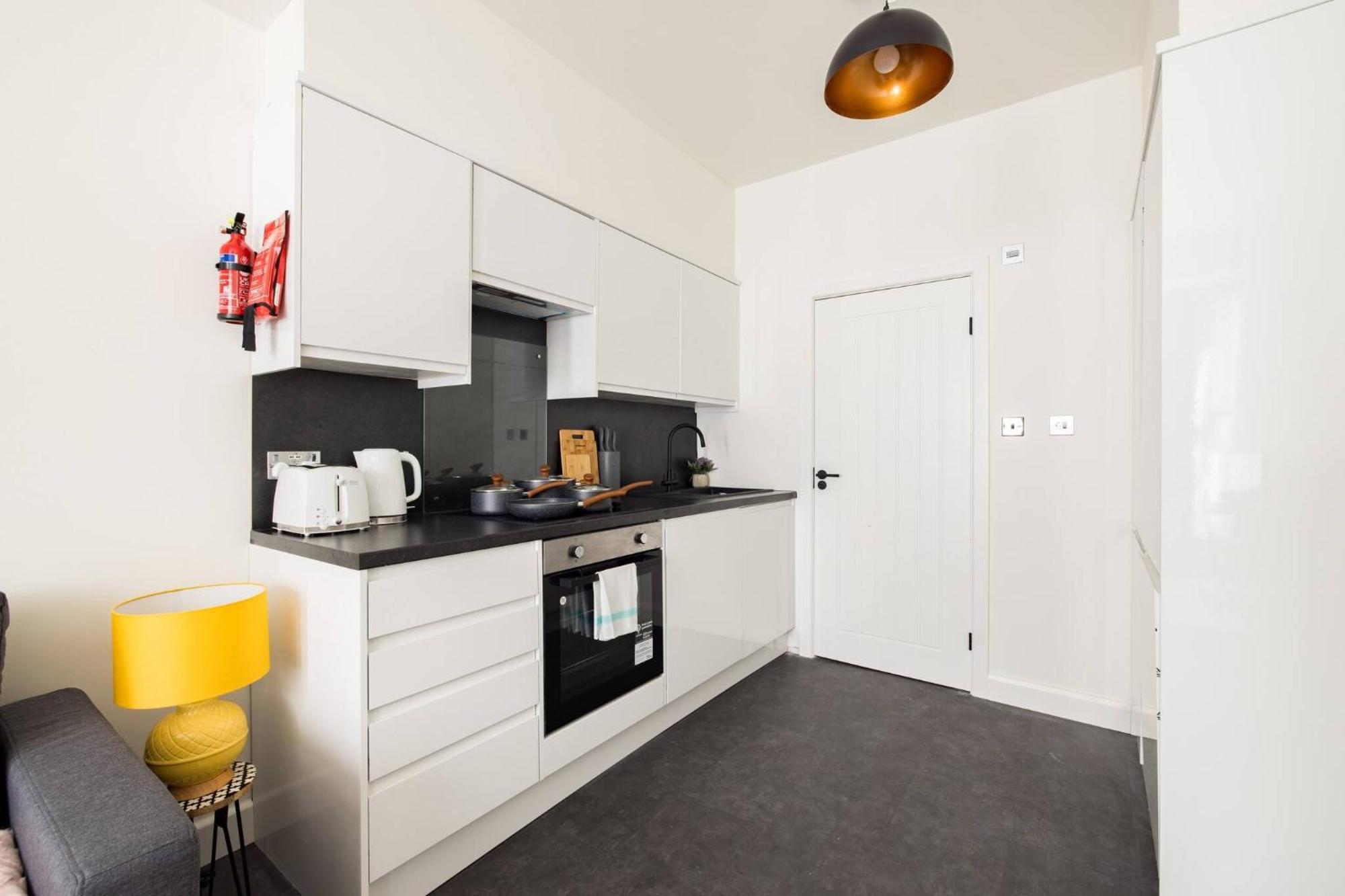 Wild Roses Serviced Apartments - Chelsea Londra Dış mekan fotoğraf